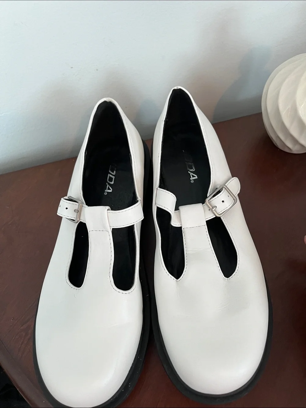 NWT Soda White T-Strap Mary Jane Platform Shoes with Black Sole